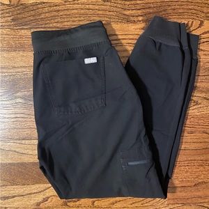 Figs Jogger Scrub Pants, in black women’s size XS/P